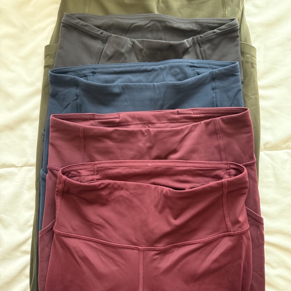 5 Lululemon Legging size 4 - Picture 2 of 4